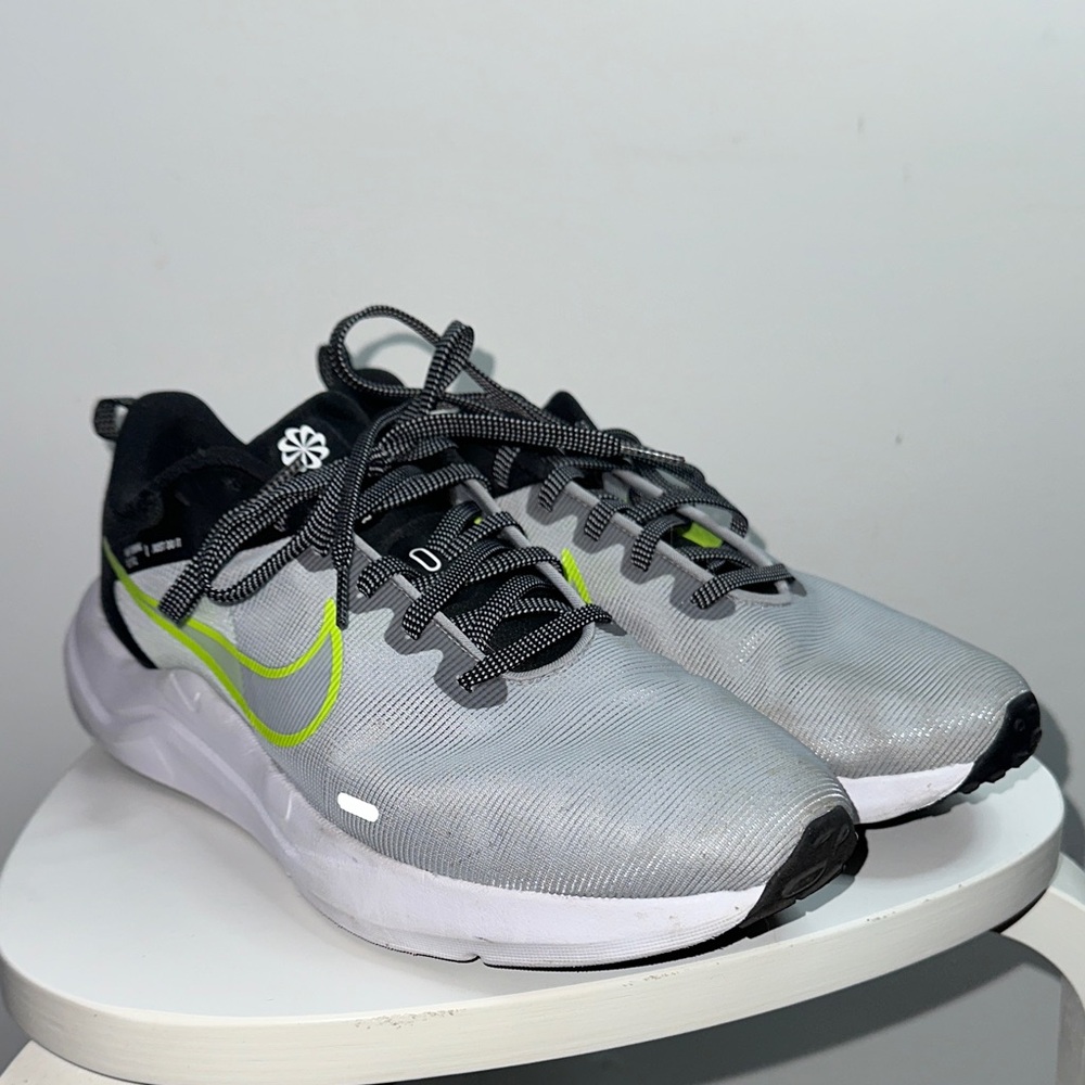 Nike Downshifter 12 "Grey/Anthracite/Yellow" Running Shoe